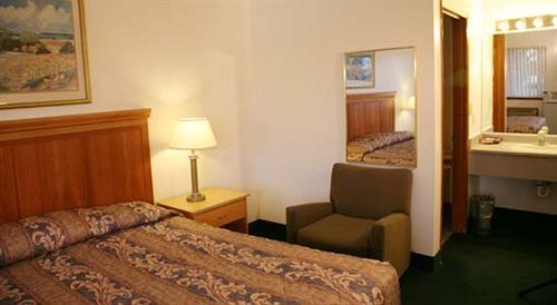 Sunshine Motel *